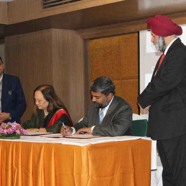 3.Signing-of-MoU-between-Embassy-of-India-and-INTACH-12-Dec-2019_compressed_compressed-600x600